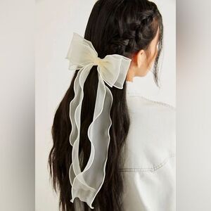 FREE PEOPLE LADY HAIR BOW BRIDAL WEDDING